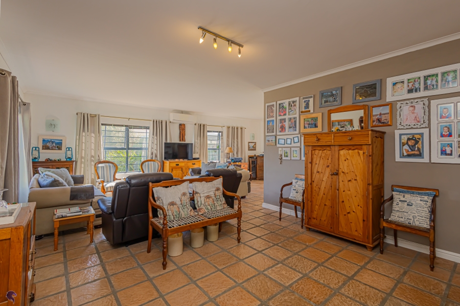 3 Bedroom Property for Sale in Country Club Western Cape